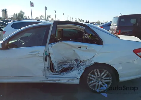 2009 Mercedes-Benz C 300 Luxury/Sport from USA, damaged, VIN WDDGF54X29F220712